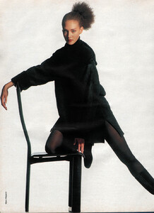 44-ELLEFR14nov94-m.ChrysteleSaintLouisAugustin-ph.MarcHispard.thumb.jpg.bf0f084304f4679de4991154d3dc03c9.jpg