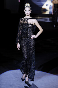 443582486_Valentino2002HauteCouture125.thumb.jpg.ed5cc36c74456e8044bdaad18aaa2789.jpg