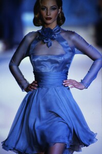 516994571_chloe-fw-1992(5).thumb.jpg.16b2849e5758b98980a797b43f36f094.jpg