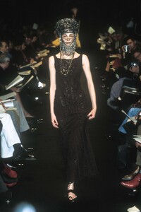 619024815_JeanPaulGaultier1998HauteCouture78.thumb.jpg.34cba977b60505dceda7ed93460ada41.jpg