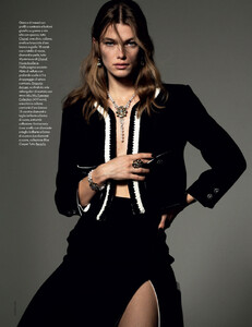 2021-11-27 - Elle Italia-12.jpg