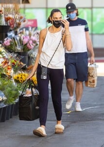     gal291121BZNimage104.jpg