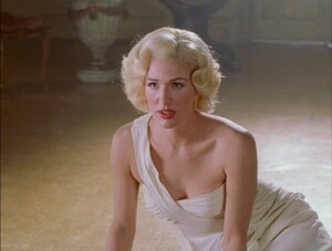 085 Blonde (2001).jpg