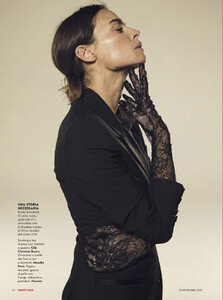 2021-11-10 Vanity Fair Italia-2.jpg