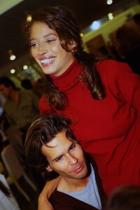 766054288_backstage(15).thumb.jpg.30755f5a6678ff6b7c91c5d892f39d5e.jpg
