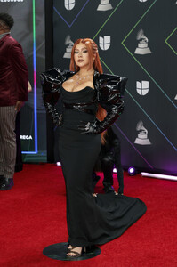 Christina+Aguilera+22nd+Annual+Latin+GRAMMY+Cb1jzh3Ra9Cx.jpg