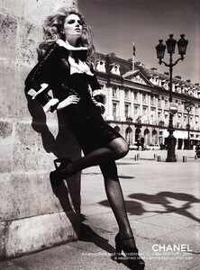 819284787_ParisbypatrickDemarchelier_0008.thumb.jpg.0a2a2ddf8b65eaf71d39e3bacd26d5f7.jpg