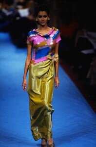 840985920_TORRENTECOUTURESPRING1997(15).thumb.jpg.b32b245eb7ca78e51255cbcd8baf8f59.jpg