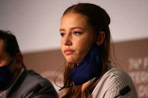 Adele+Exarchopoulos+Bac+Nord+Press+Conference+jsCpRzYCm6ux.jpg