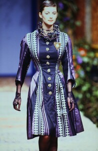 848272961_christian-lacroix-couture-fall-1996(16).thumb.jpg.fe48708997e039868f26d9f34706a3b3.jpg