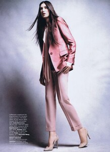 883633739_Demarchelier_US_Harpers_Bazaar_November_2010_03.thumb.jpg.c6b586bdca599f29985d5b0bcf93812f.jpg