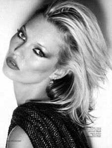 88875_achat_kate_moss_2009-09_vor-03_122_184lo_skalty.thumb.jpg.c2a91e14aa0f349c77bfd80cca044ae8.jpg