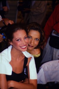 901635147_backstage(16).thumb.jpg.3b0491964f0e2dd89d25e28f79f244ef.jpg