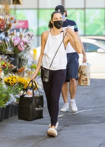     gal291121BZNimage106.jpg