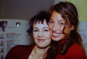 933594524_backstage(32).thumb.jpg.94c70c81f49429e8fb559d2d2be05427.jpg