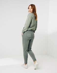 971070_Khaki-Green_Model_Back_1.jpg