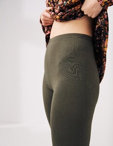 971117_Khaki_Model_Detail_1.jpg