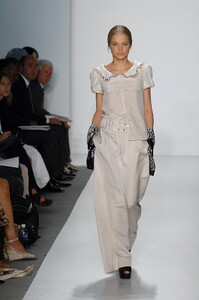 Alice-Roi-SS2006-02.jpg