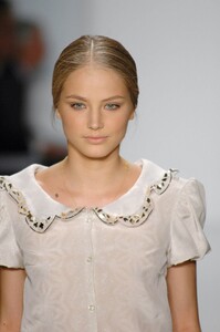 Alice-Roi-SS2006-04.jpg