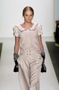 Alice-Roi-SS2006-09.jpg