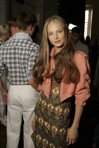 Aquascutum-SS2006-19.jpg