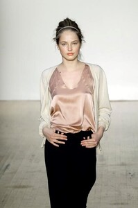 Araks-FW2006-06.jpg