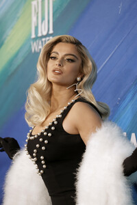 Bebe_Rexha_amfAR_Gala_Los_Angeles_2021_Arrivals_UznjU3e7o4Fx.jpg