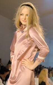 Betsey-Johnson-SS2006-27.jpg