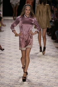 Betsey-Johnson-SS2006-28.jpg