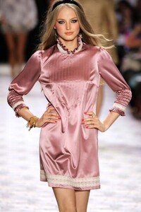 Betsey-Johnson-SS2006-34.jpg