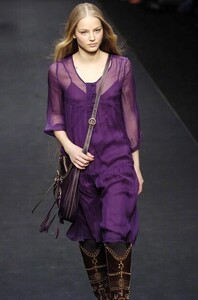 Betty-Jackson-FW2005-08.jpg