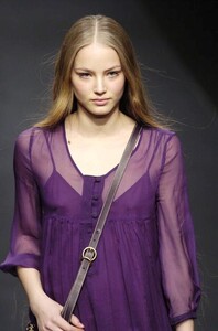 Betty-Jackson-FW2005-10.jpg