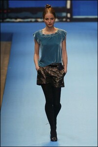 Cacharel-FW2005-14.jpg