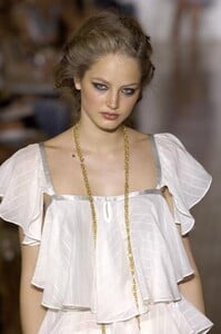 Cat-Swanson-SS2006-04.jpg