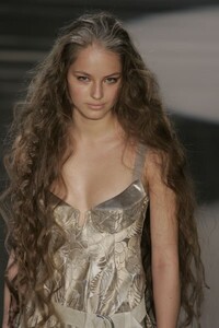 Catherine-Malandrino-FW2005-04.jpg