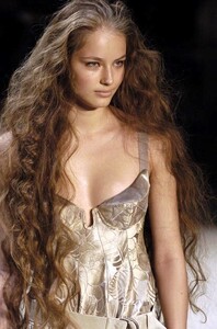 Catherine-Malandrino-FW2005-07.jpg