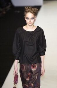 Clements-Ribeiro-FW2005-11.jpg