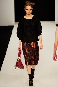 Clements-Ribeiro-FW2005-12.jpg