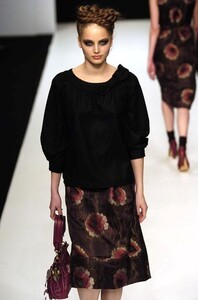 Clements-Ribeiro-FW2005-18.jpg