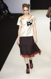 Clements-Ribeiro-FW2005-20.jpg