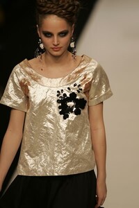 Clements-Ribeiro-FW2005-23.jpg