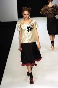 Clements-Ribeiro-FW2005-27.jpg