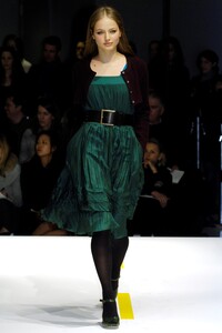 DKNY-FW2006-02.jpg