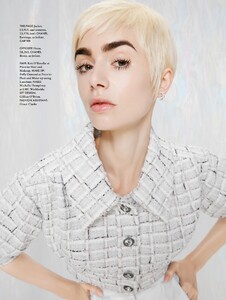 Elle_UK_-_December_2021January_2022-page-011.jpg