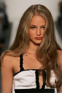 Holly-Kristen-SS2006-13.jpg