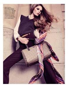 Horne_Vogue_Russia_September_2010_06.thumb.jpg.3414bca6b5f3703d4ce8509352de868b.jpg
