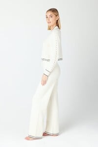 JACQUELINE-PULLOVER-AUBRIE-PANTS-CASHMERE-LOUNGE-WEAR-IVORY-2_d6f5b0a9-16ec-40e8-a6c1-4799e3ee8992_1200x1800.jpeg