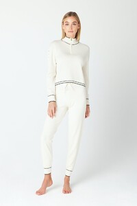 JUNE-HALF-ZIP-ALICEJOGGER-CASHMERE-LOUNGE-IVORY-1_1200x1800.jpeg