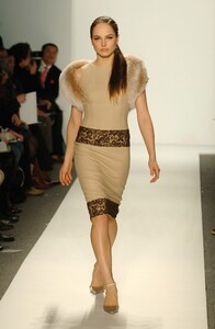 Jason-Wu-FW2006-01.jpg