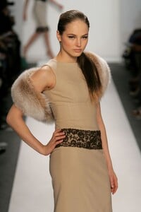 Jason-Wu-FW2006-03.jpg